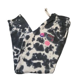26 International Kids Black and White Tie-Dye Joggers